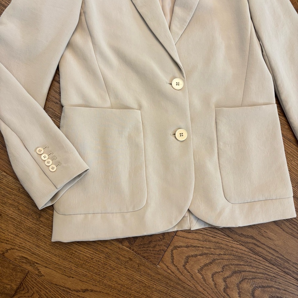 Aritiza | Wilfred Content Blazer - Picture 9 of 13